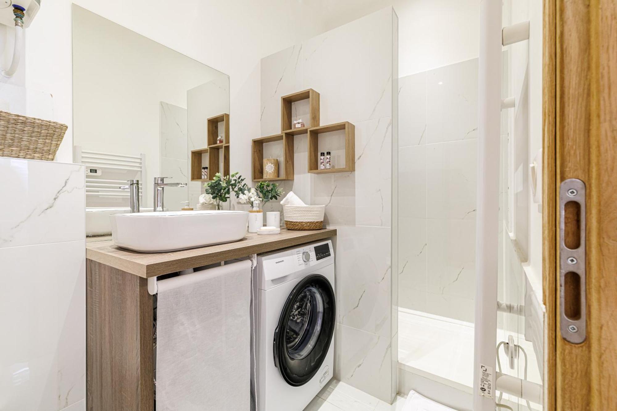 Old Town Antibes Superb New Flat, For 3, Ac, Wi-Fi Apartment Екстериор снимка