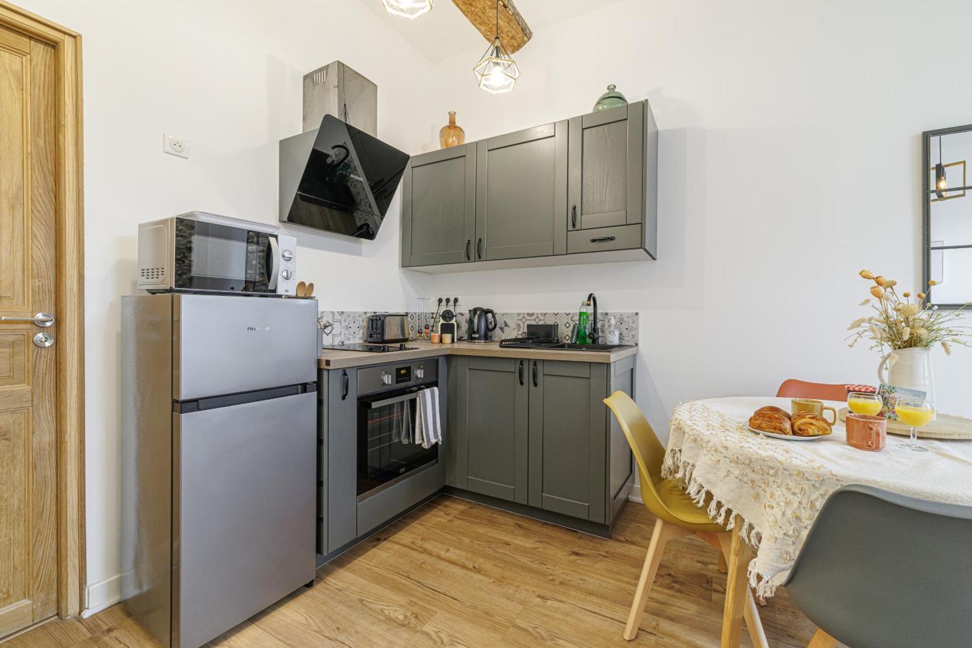 Old Town Antibes Superb New Flat, For 3, Ac, Wi-Fi Apartment Екстериор снимка