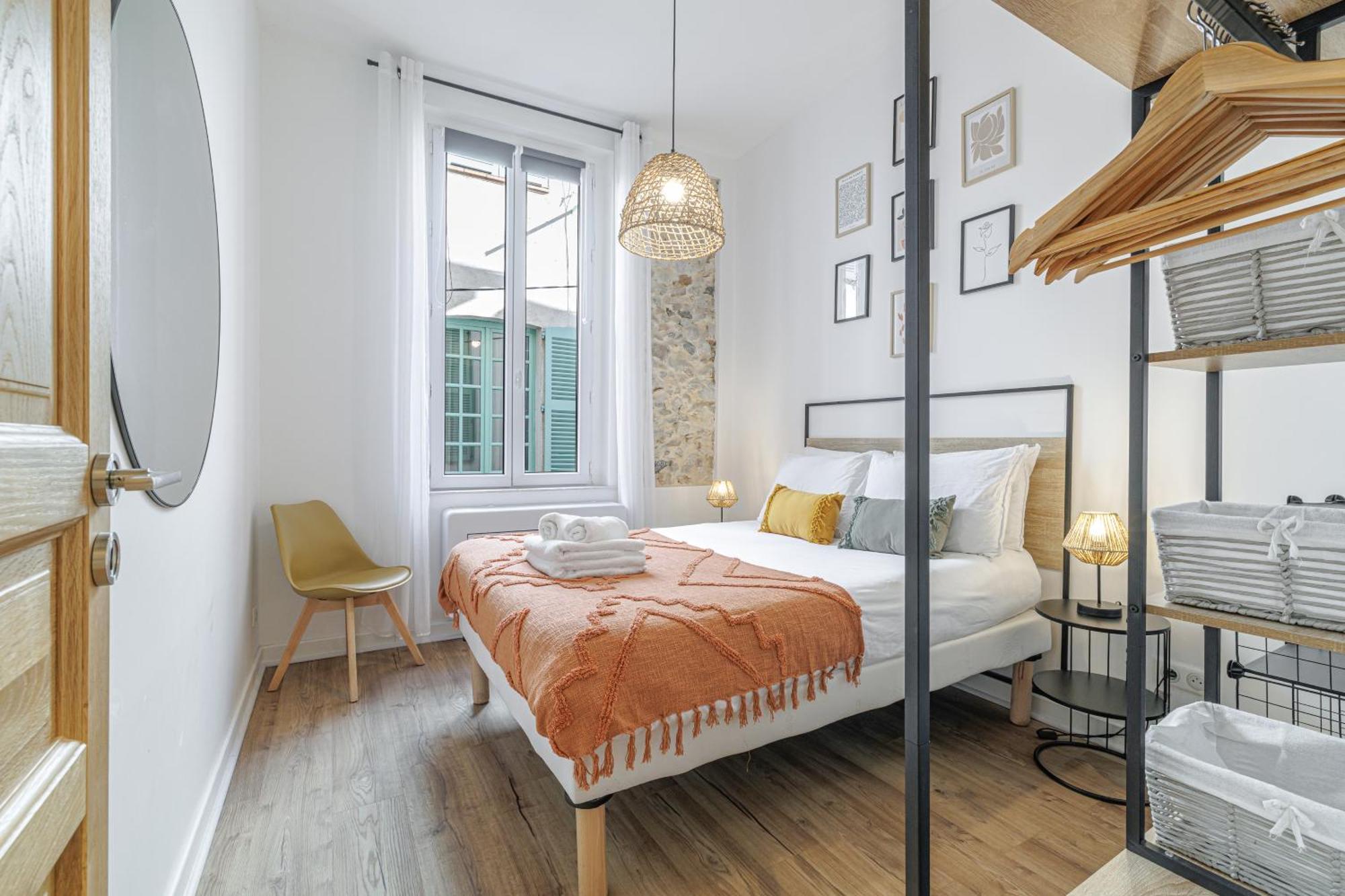 Old Town Antibes Superb New Flat, For 3, Ac, Wi-Fi Apartment Екстериор снимка
